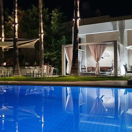 Elizabeth Suites Kato Daratso Eksteriør billede