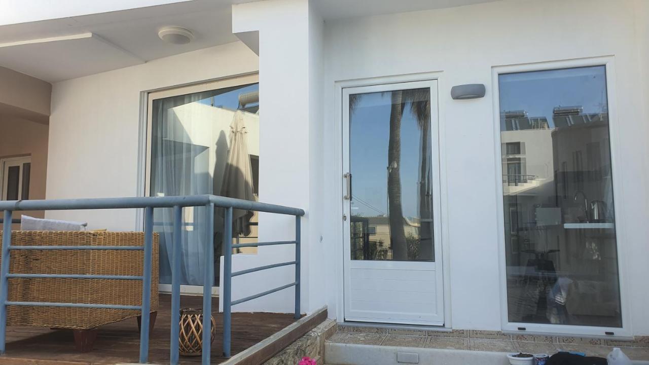 Elizabeth Suites Kato Daratso Eksteriør billede